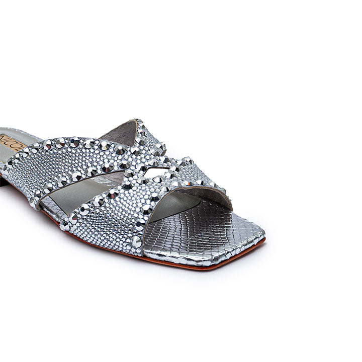 Acerra Flats #color_silver