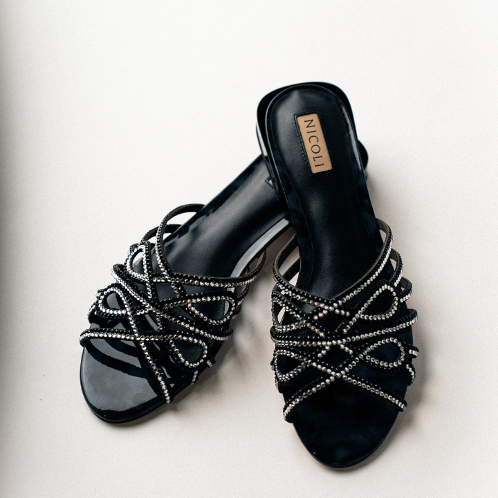Alethea Luxury Flats #color_black