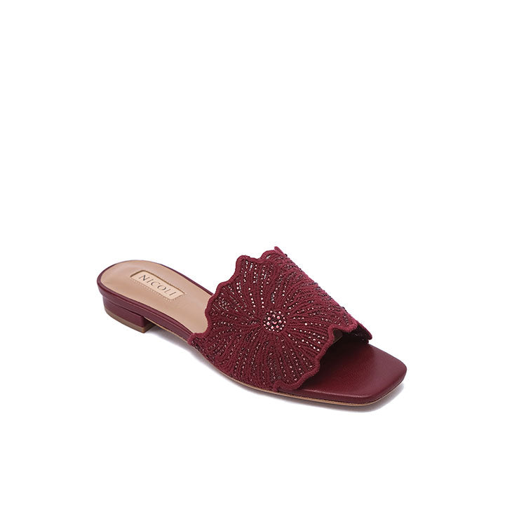 Elira Flat Sandal #color_maroon