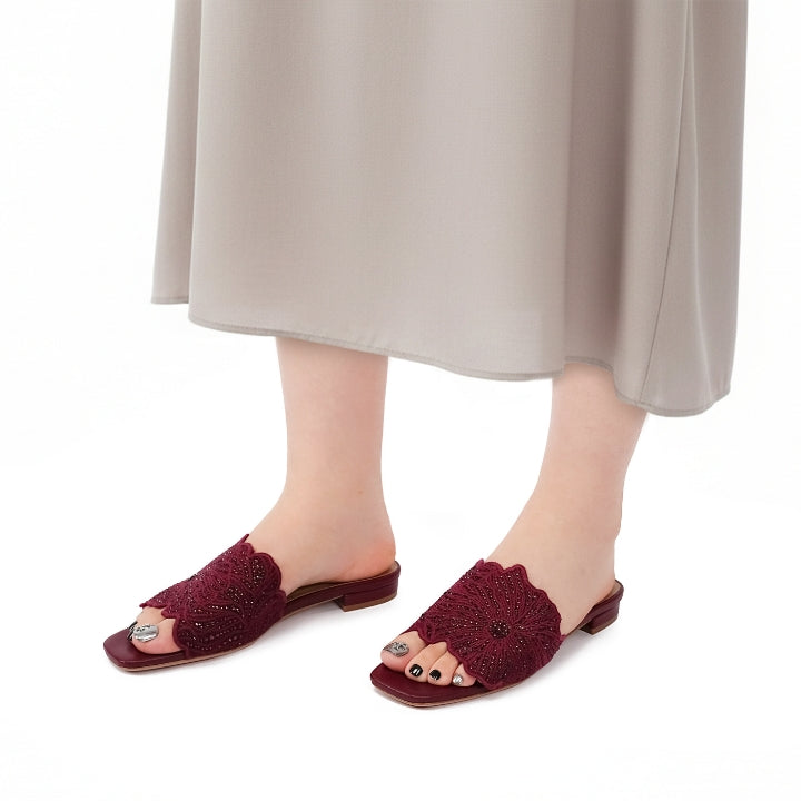 Elira Flat Sandal #color_maroon