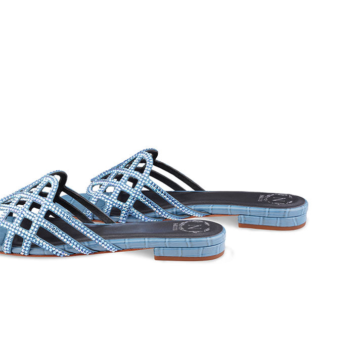 Fabiola Flat Sandal #color_sky.blue