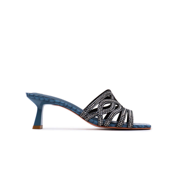 Giusi Mule #color_grey