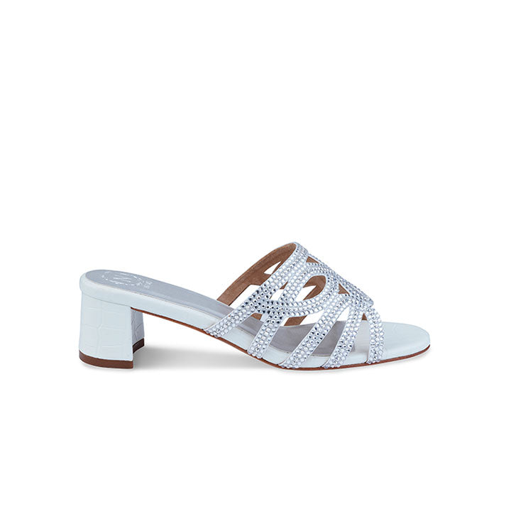 Ixchel Box Heel #color_white