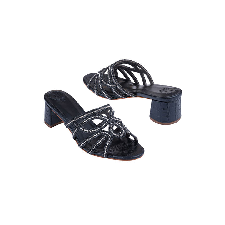 Ixchel Box Heel #color_black