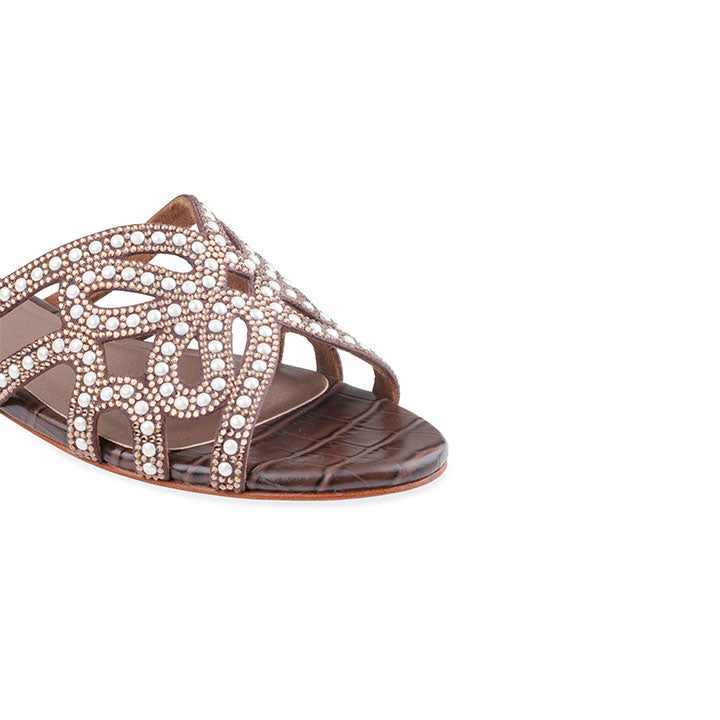 Lynette Flat Sandal #color_brown