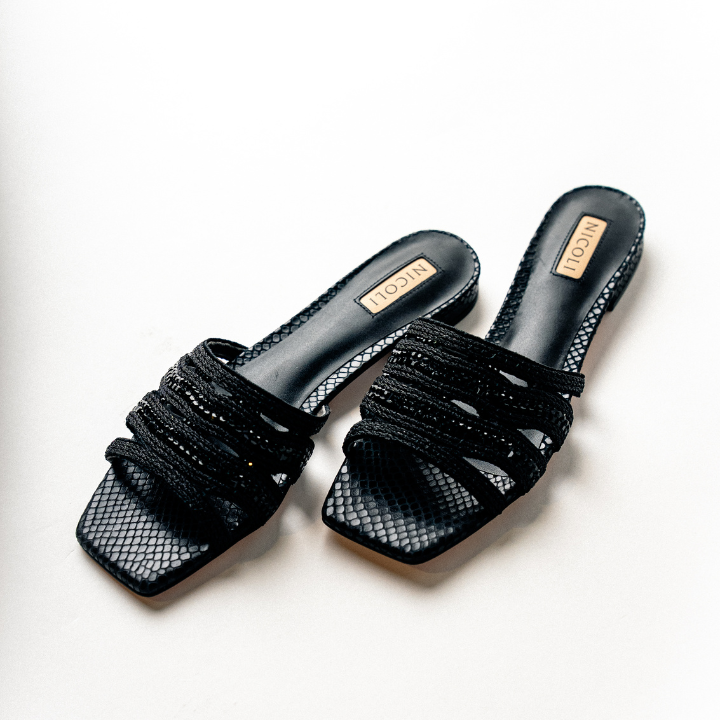 Lizea Flat Sandal #color_black