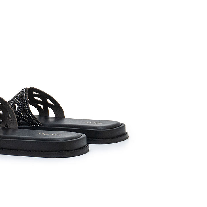Quidel Flat Sandal #color_black