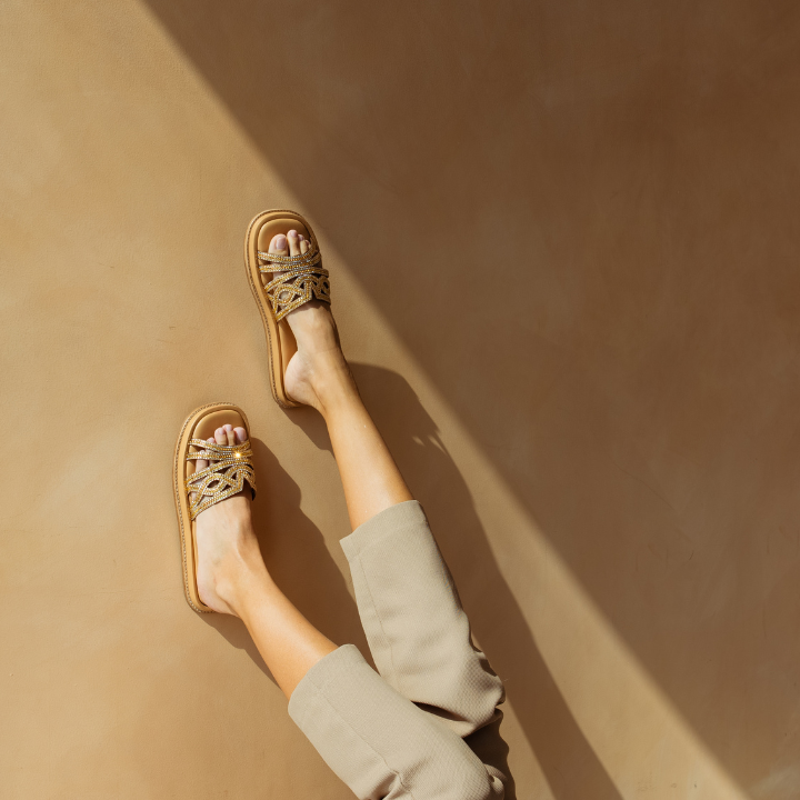 Quidel Flat Sandal #color_beige