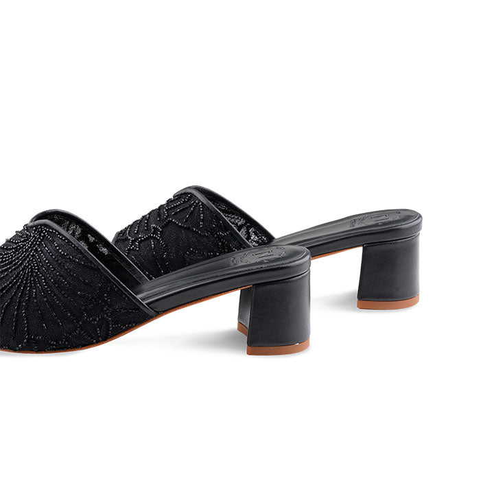 Vivietta Box Heel #color_black