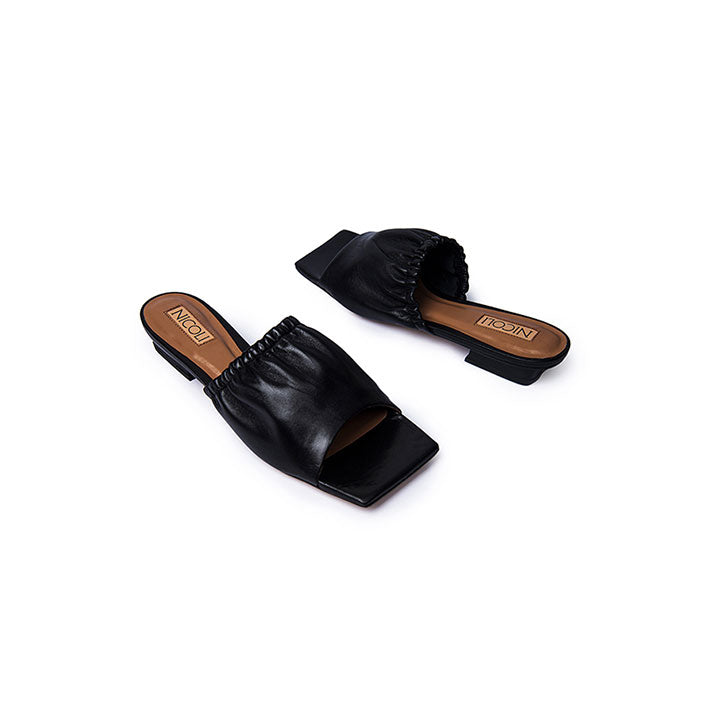 Paige Flats #color_black