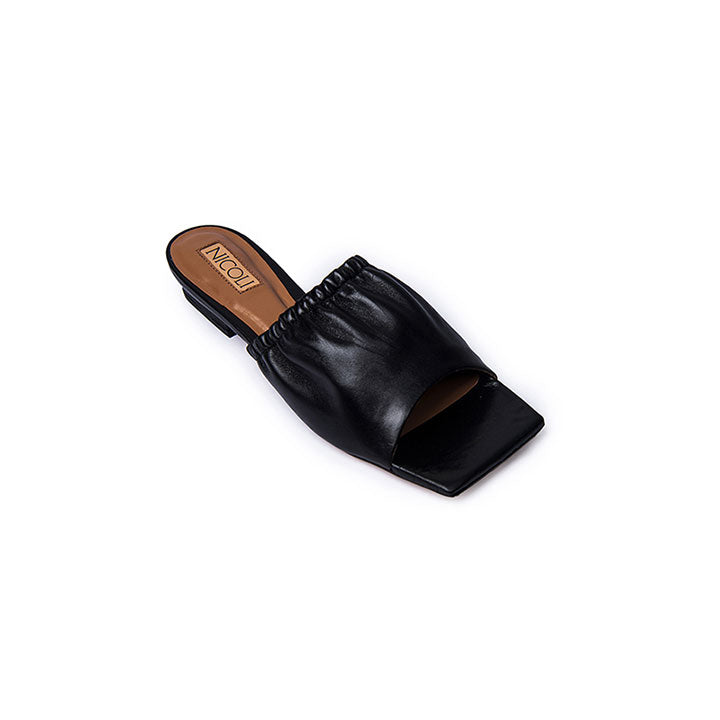 Paige Flats #color_black