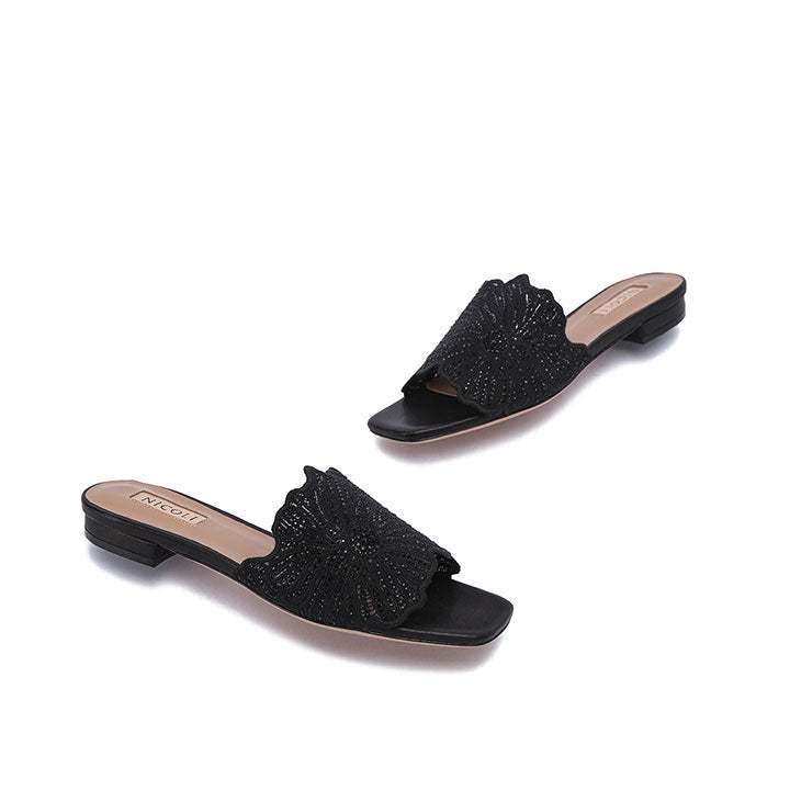 Elira Flat Sandal #color_black