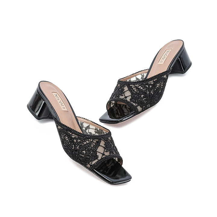Indya Box Heel #color_black