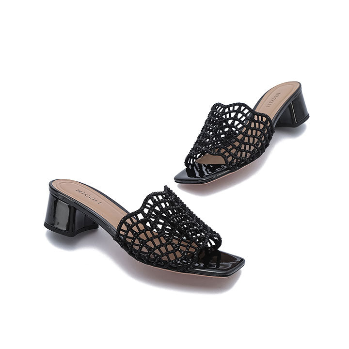 Rosella Box Heel #color_black