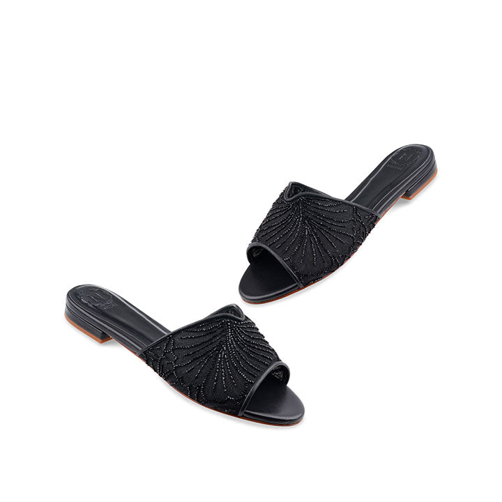 Tia Flat Sandal #color_black