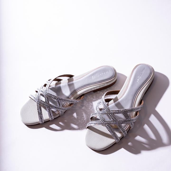 Zuri Nicoli Luxury Embellished #color_white